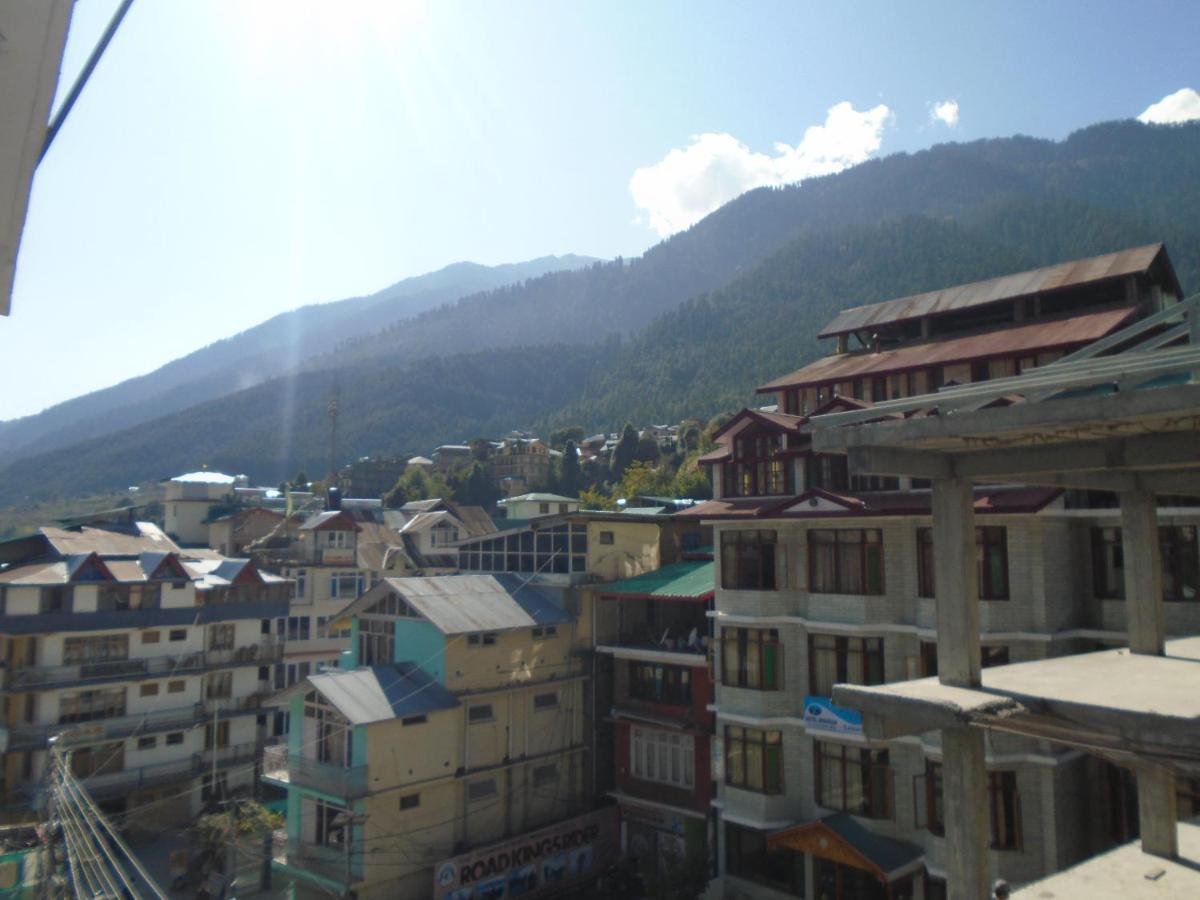 Hotel Magnolia Mallroad Manali Eksteriør billede