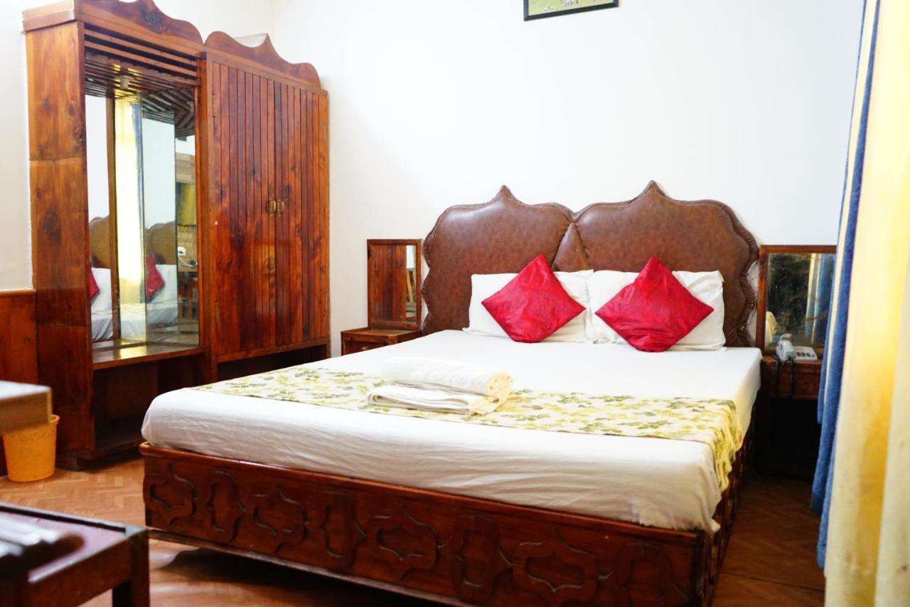 Hotel Magnolia Mallroad Manali Eksteriør billede