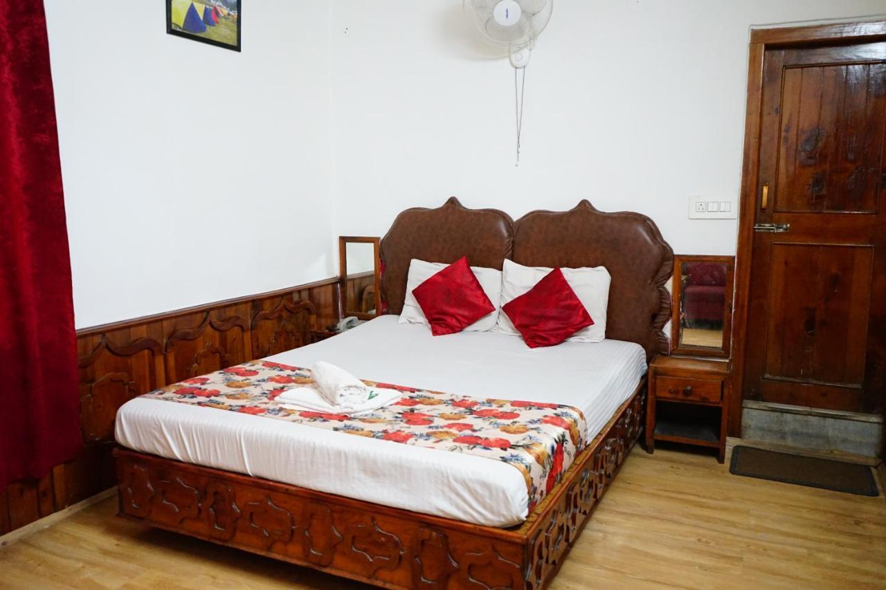 Hotel Magnolia Mallroad Manali Eksteriør billede