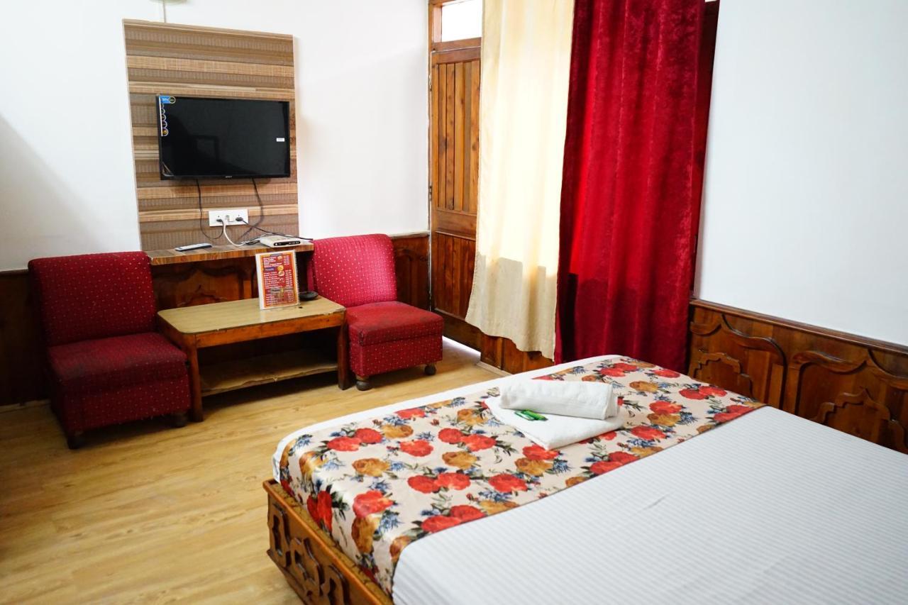Hotel Magnolia Mallroad Manali Eksteriør billede